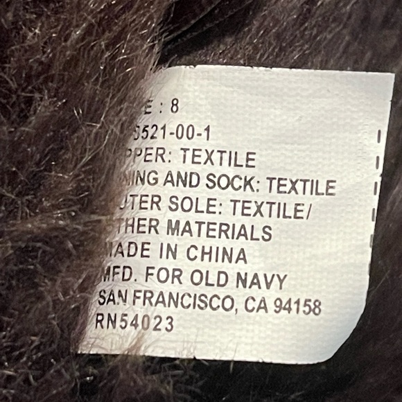 Old Navy knitted winter boot. Size 8
Color Brown Gently worn - Picture 5 of 5